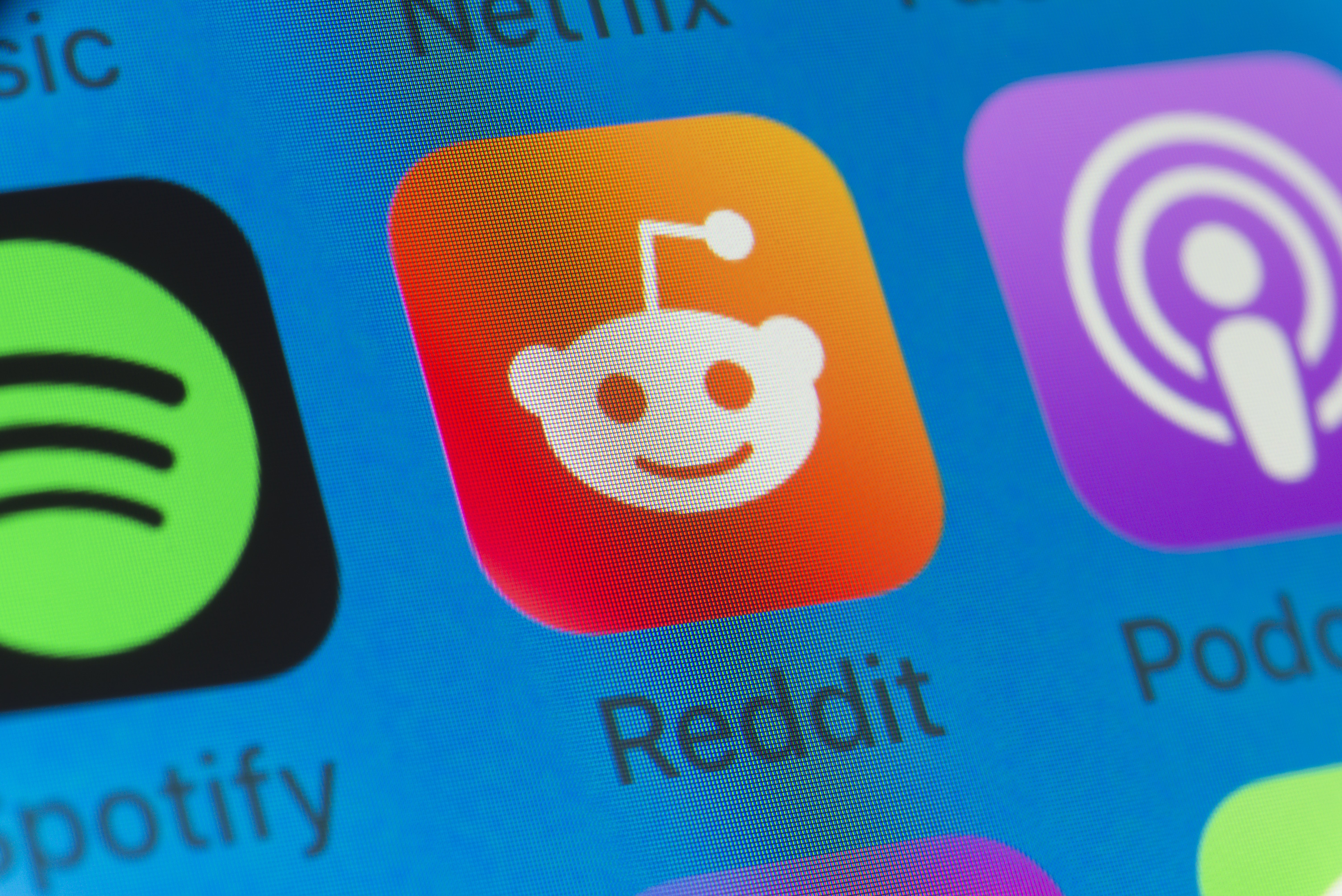 Reddit is ending RSS feeds — with no replacement. You can blame AI bots.